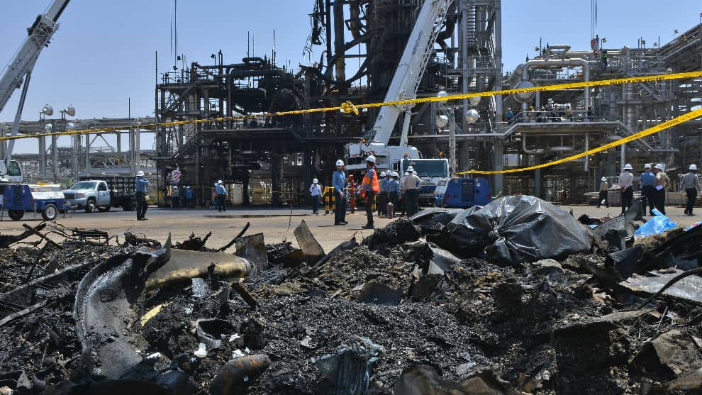 Revelan imágenes de daños tras ataque a refinería en Arabia Saudita