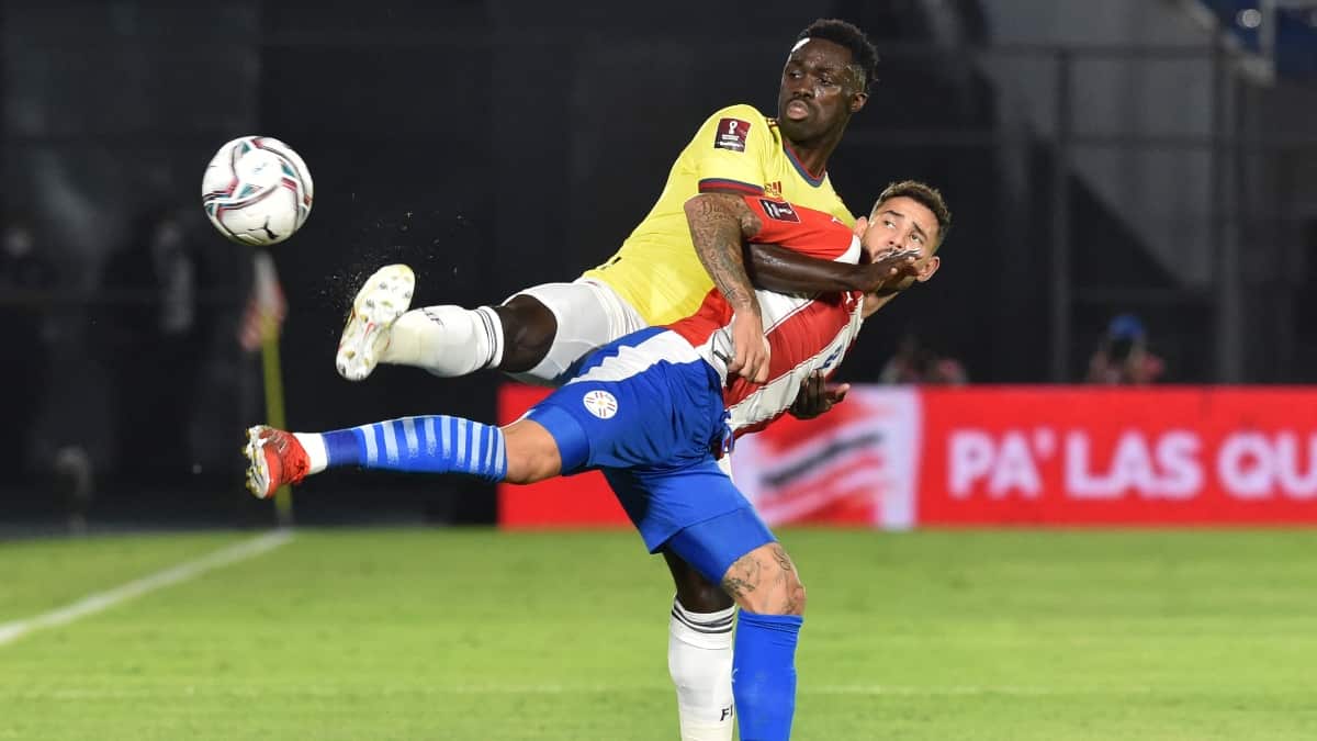 Dávinson afrontará una sanción en Tottenham por jugar con Colombia