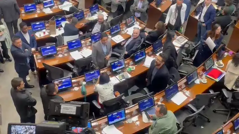 Debate por legalización del cannabis terminó en fuertes peleas en el Congreso