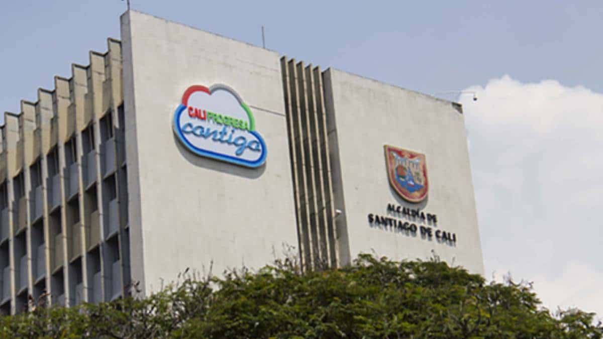 Denuncian sobrecostos en contratos de Alcaldía de Cali