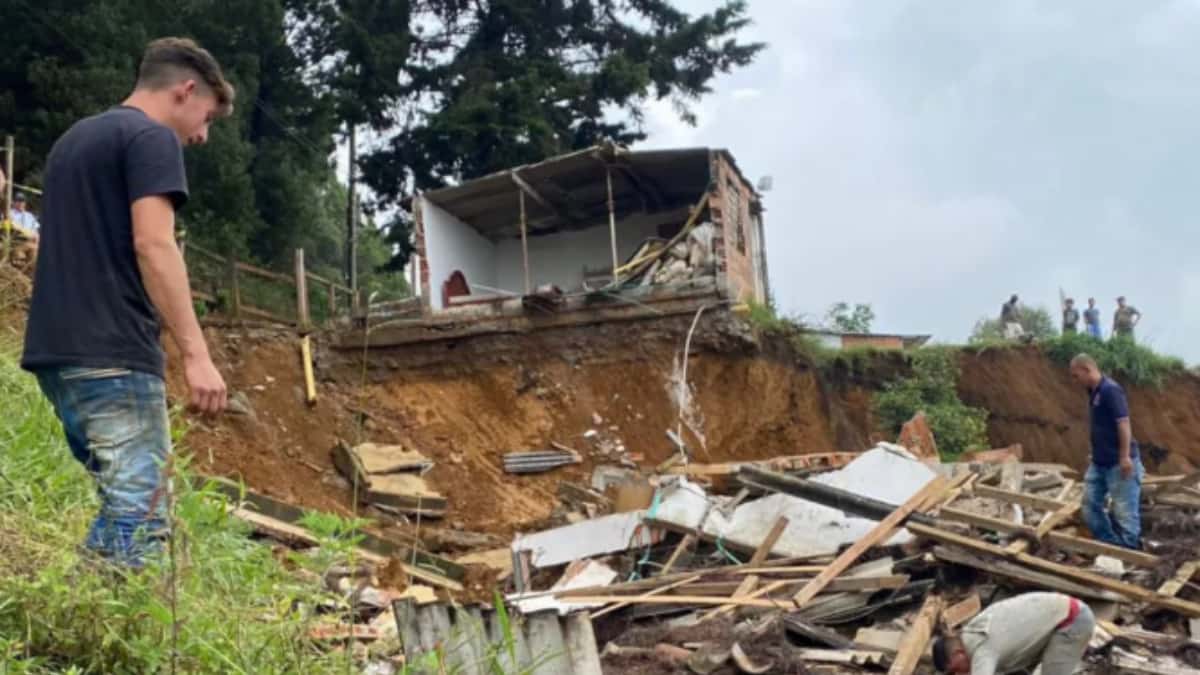 Cinco casas quedaron totalmente destruidas.