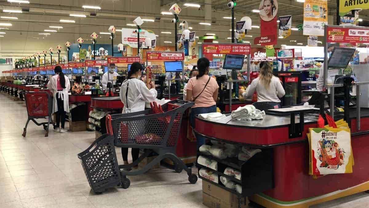 Reforma tributaria incluirá dos días sin IVA para 2023