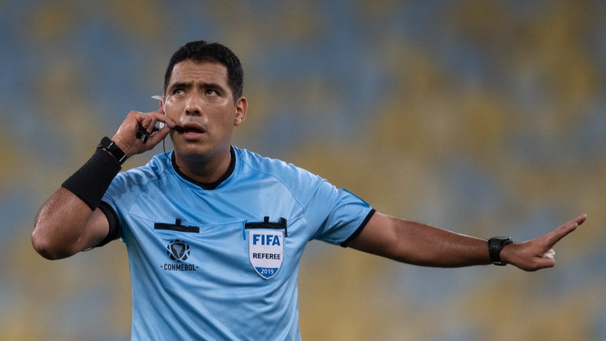 Diego Haro, el árbitro de Colombia ante Ecuador