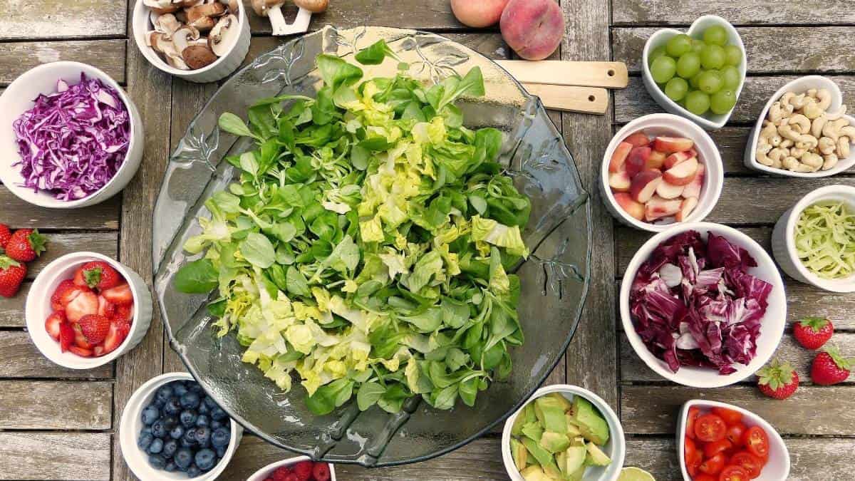 Dieta arcoíris: qué es y cuáles son los alimentos que recomiendan