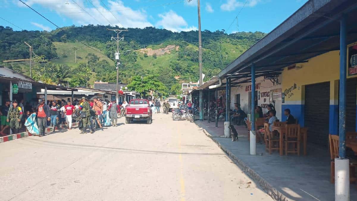 Disidencias recorrieron calles de Versalles, en Tibú