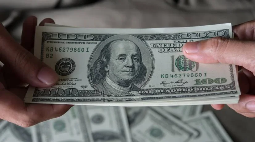 ¿Dólar en Colombia quedaría por debajo de los $3.800?