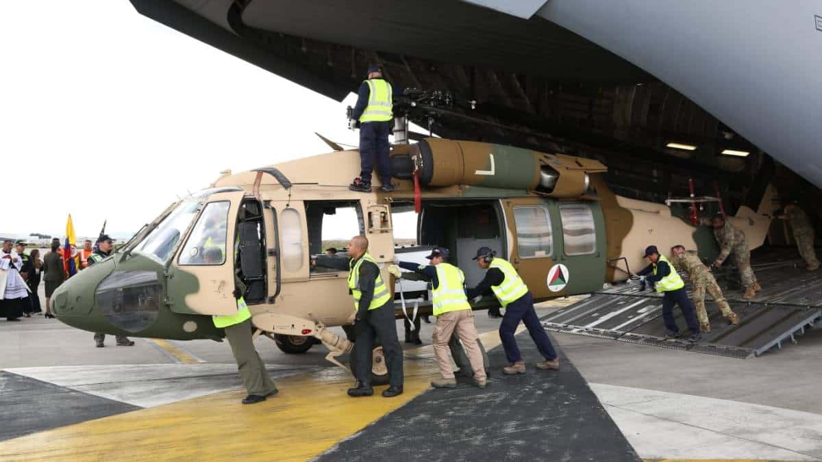 Los helicópteros Black Hawk que Estados Unidos le entregó al presidente Gustavo Petro