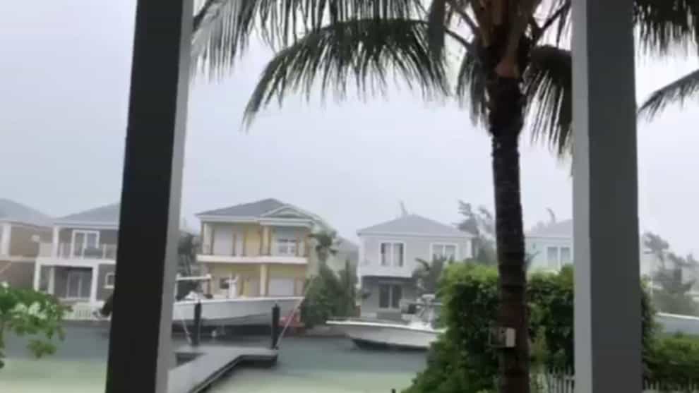 Dorian toca tierra y se convierte en el huracán más potente en Bahamas
