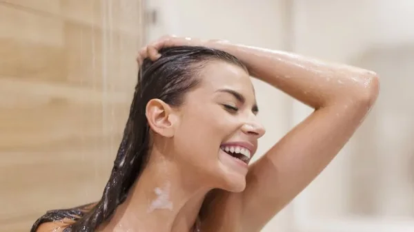 ¿Ducha eléctrica o calentador para bañarse, cuál es la mejor opción? ¿Ducha eléctrica o calentador para bañarse, cuál es la mejor opción?