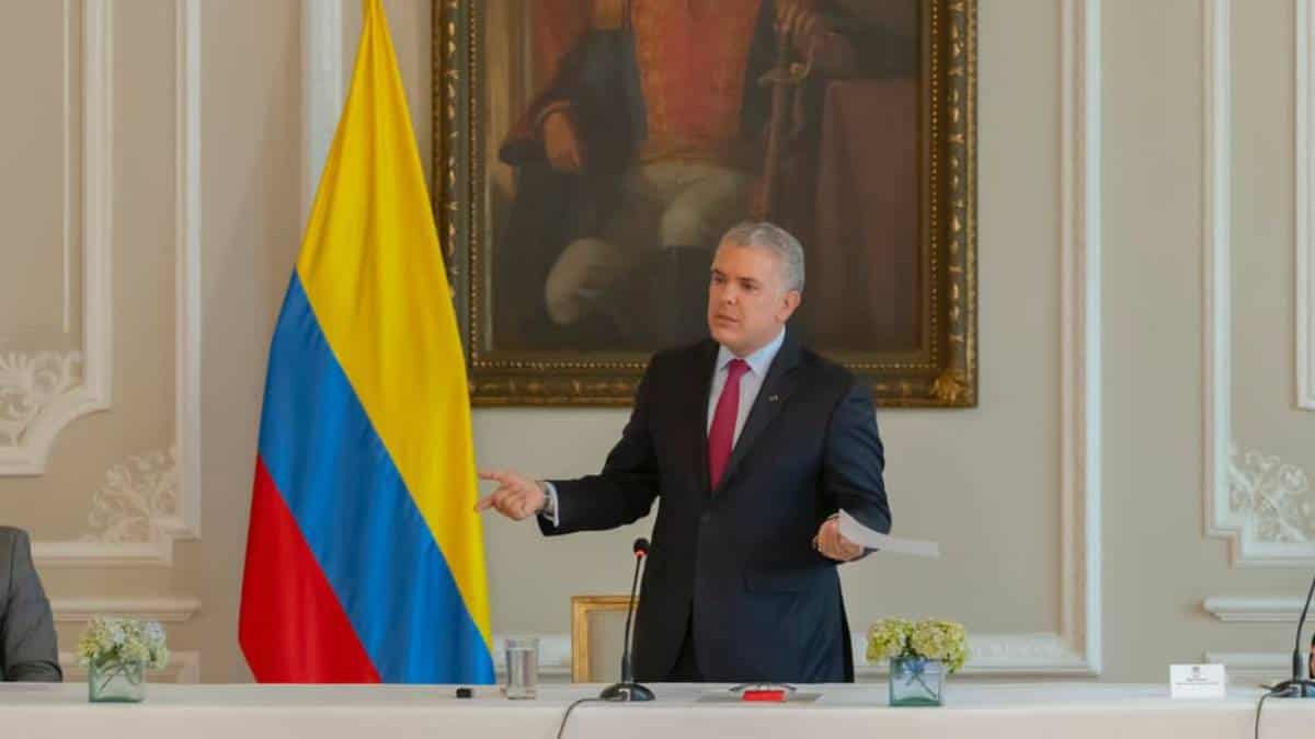 Duque calificó de sensata decisión de no pedir reconteo de votos a CNE