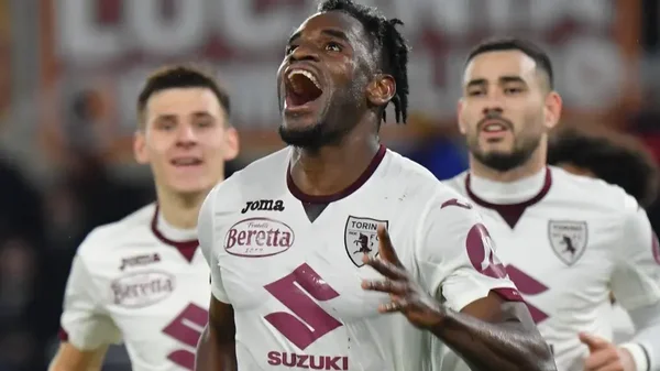 Duván Zapata fue contundente cuando le preguntaron por su ausencia en la Selección