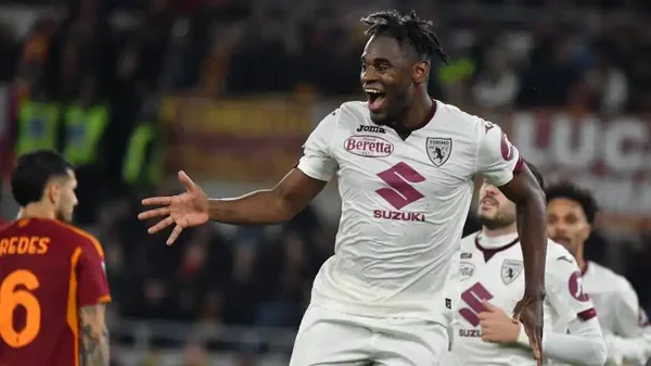 El DT del Torino se rinde ante los pies de Duván Zapata y su trabajo en Italia El DT del Torino se rinde ante los pies de Duván Zapata y su trabajo en Italia