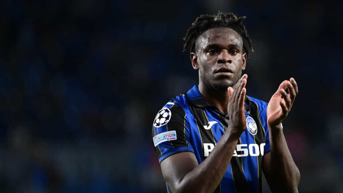 Duván Zapata mejora salarial para renovar con Atalanta