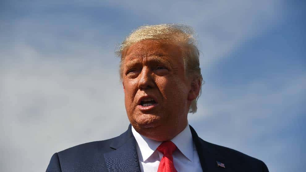 Ciudadanos de EE.UU son amenazados de no llegar a votar por Trump