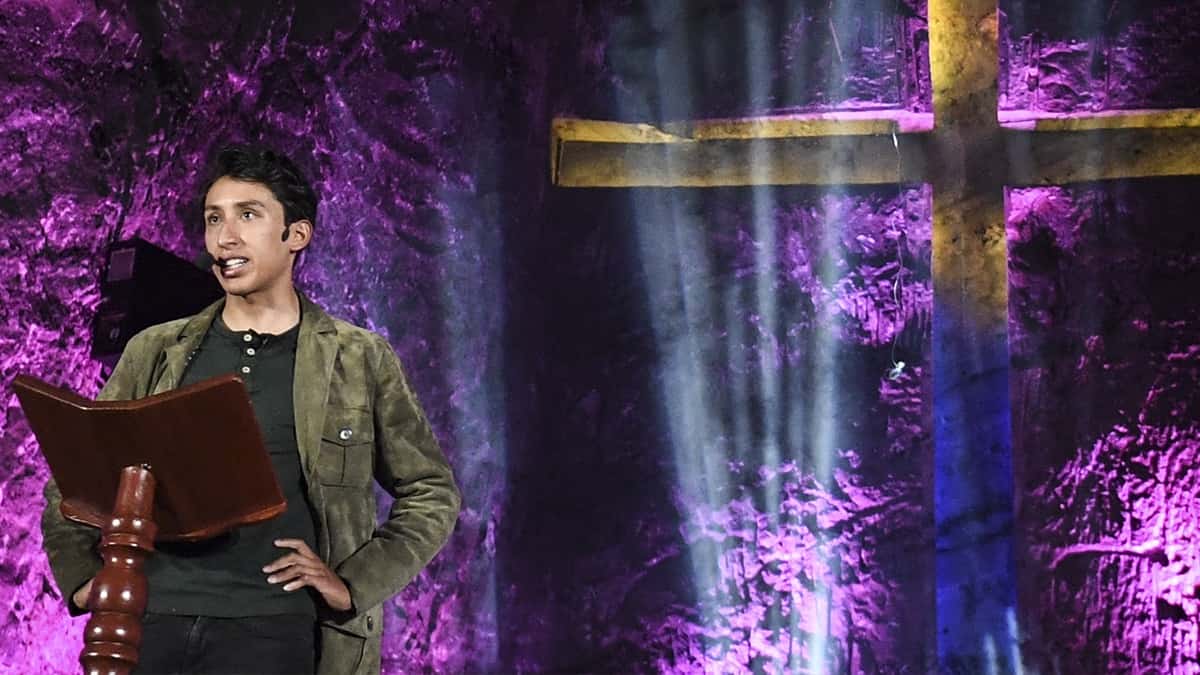 Egan Bernal en la Catedral de Sal de Zipaquirá.