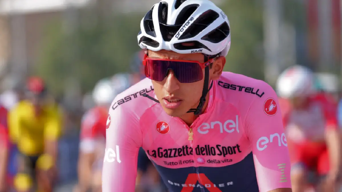 Egan Bernal respaldó sus comentarios políticos