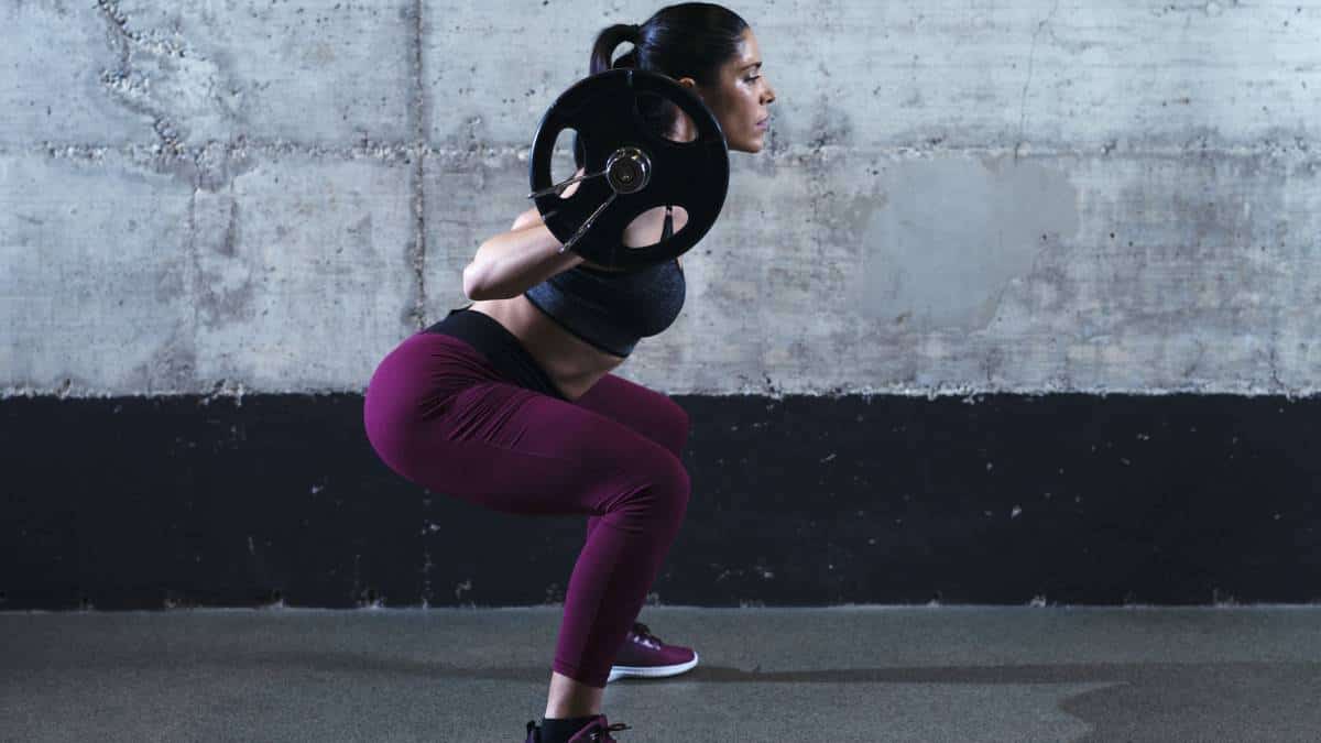 ¿Quieres aumentar los glúteos? Realiza estos tres ejercicios y notarás grandes cambios