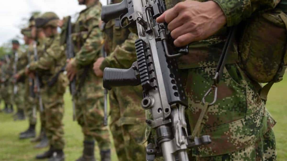 Imputan crímenes de guerra a miembros del Ejército implicados en 'falsos positivos'
