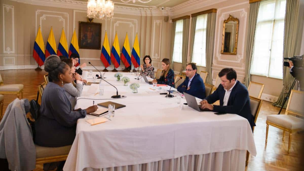 Arranca la primera reunión de las comisiones de empalme presidencial,