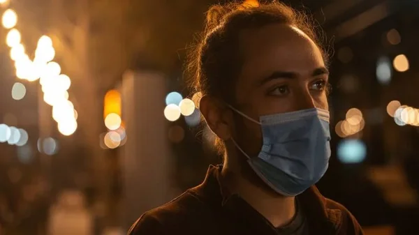 ¿Realmente funciona el tapabocas para evitar la transmisión de los virus?