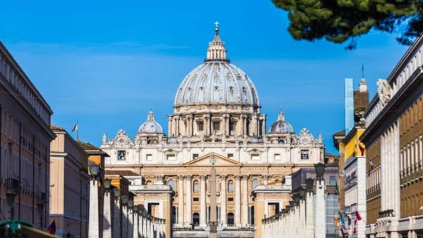 Espionaje, lujo y juegos de poder: escándalo financiero sacude al Vaticano Espionaje, lujo y juegos de poder: escándalo financiero sacude al Vaticano