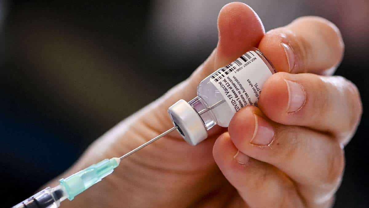 La vacuna de Pfizer y BioNTech retrasa sus envíos en varios países de Europa