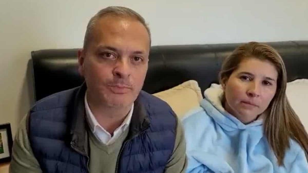 Roban y apuñalan a esposa de concejal de Bogotá, mientras él hablaba de inseguridad