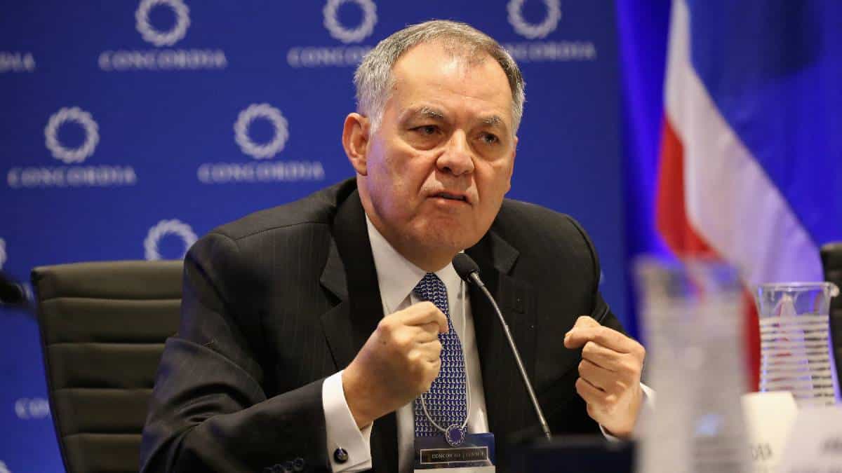 Alejandro Ordoñez es hospitalizado en Washington por covid-19