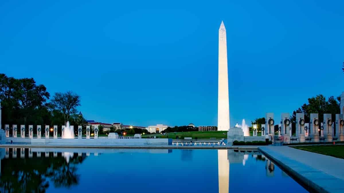 Estados Unidos prohibió toda transacción con el Banco Central de Rusia