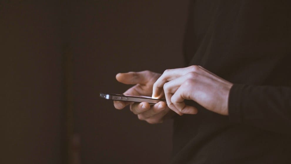 Estas son las señales para saber si usted está siendo ‘chuzado’