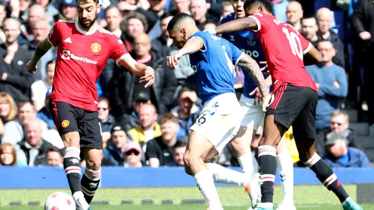 Everton 1-0 Manchester United: Premier League 2021/22