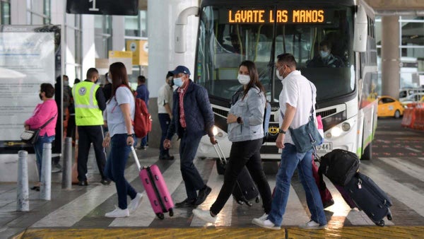 El Dorado vuelve a permitir acompañantes que despidan a viajeros