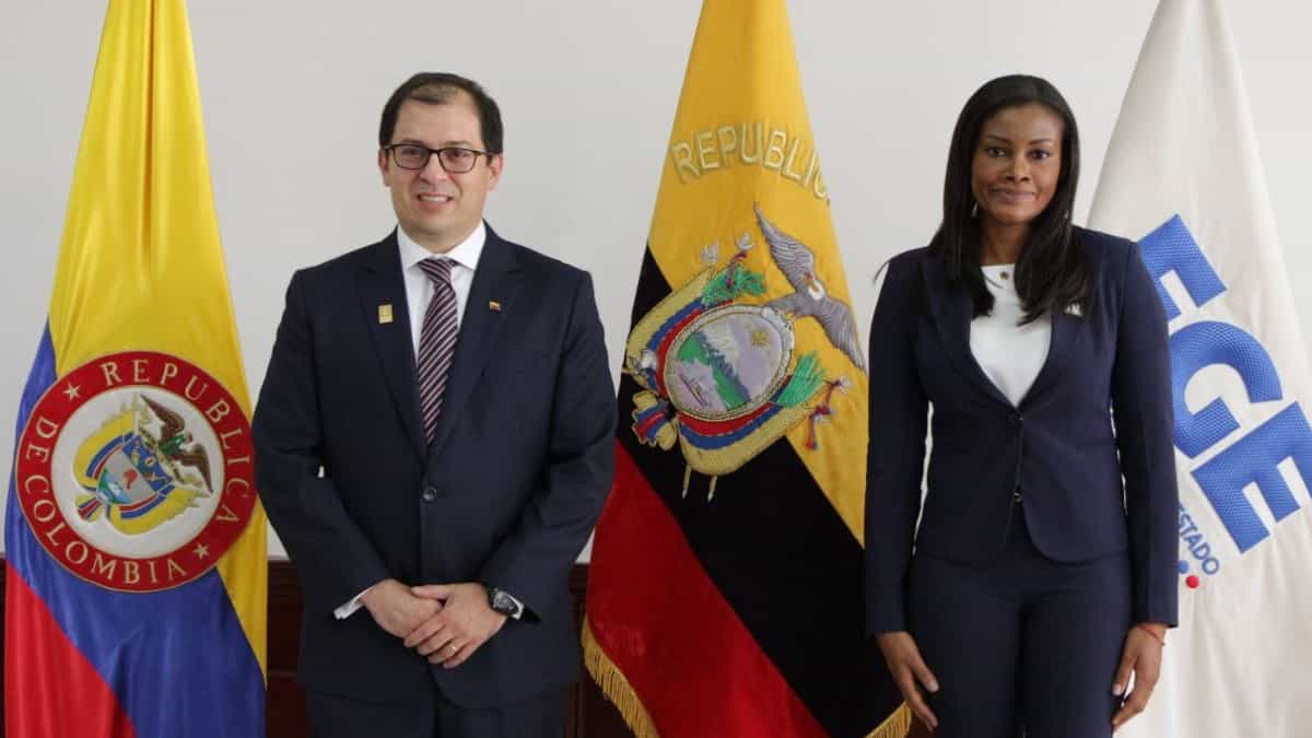 Fiscales de Ecuador y Colombia