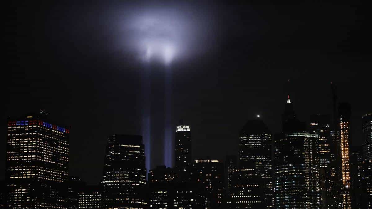 Momento en el que el segundo avión chocó con la torre sur en el World Trade Center