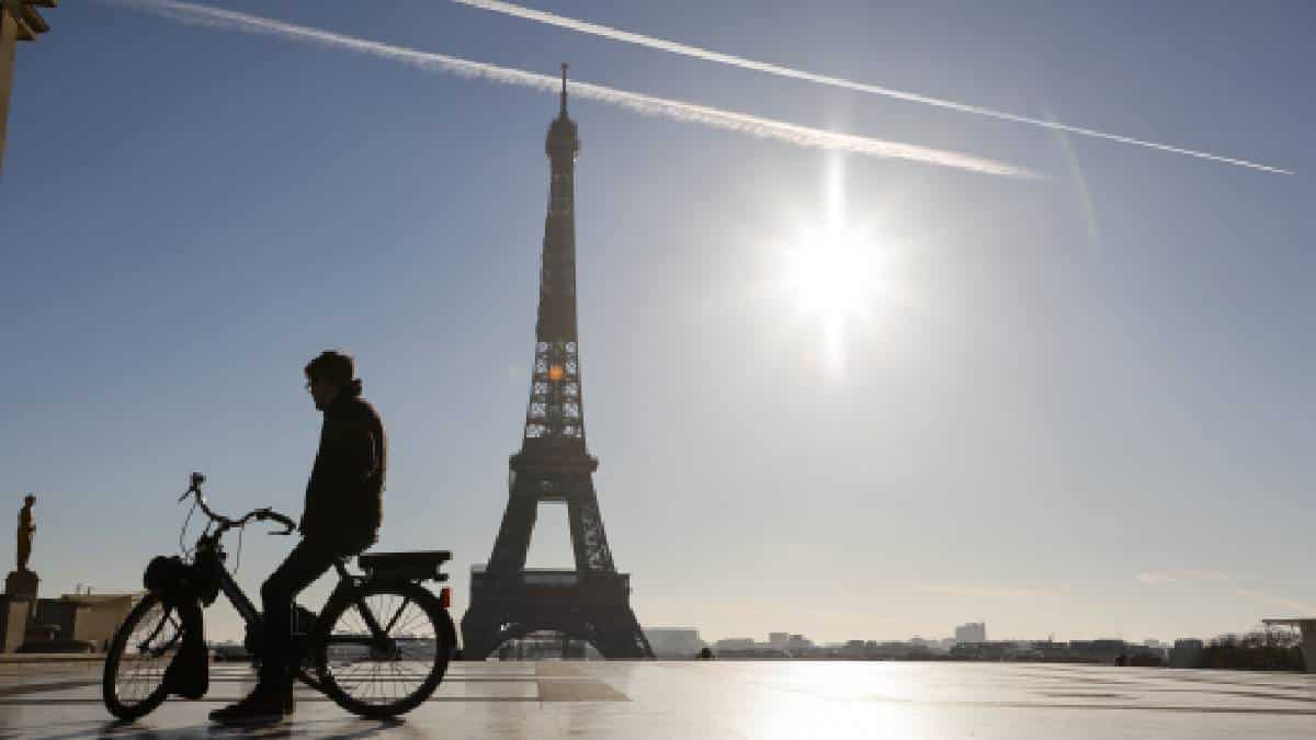 La Torre Eiffel reabrirá sus puertas a partir del 16 de diciembre