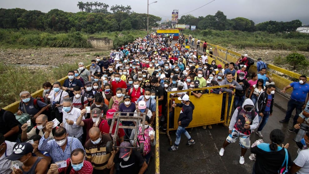 Foto: AFP Por coronavirus, el tapabocas es protagonista en la frontera de Colombia con Venezuela