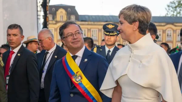 Los gastos en viajes de las primeras damas: en año y medio, Verónica Alcocer superó a sus antecesoras