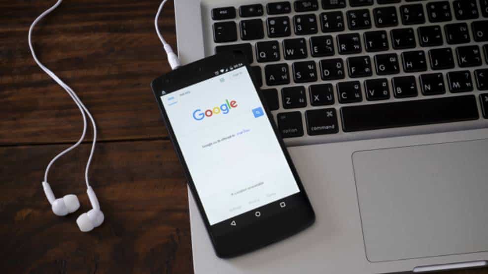 Google empezará a mostrar la identificación de los anunciantes