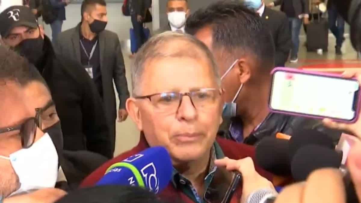 Rodrigo Granda arribó a Bogotá y aseguró que nunca estuvo detenido en México