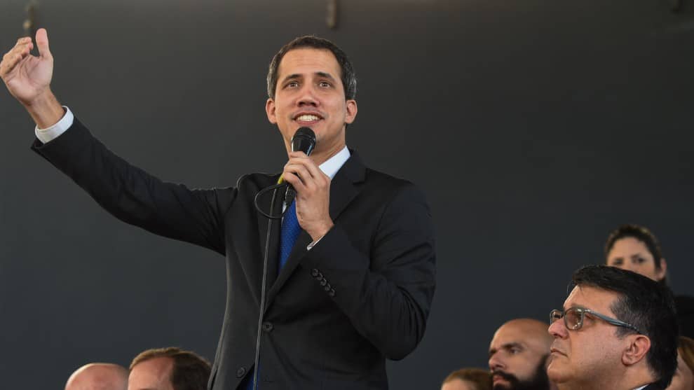 Juan Guaidó viajó a Colombia para reunirse con Mike Pompeo
