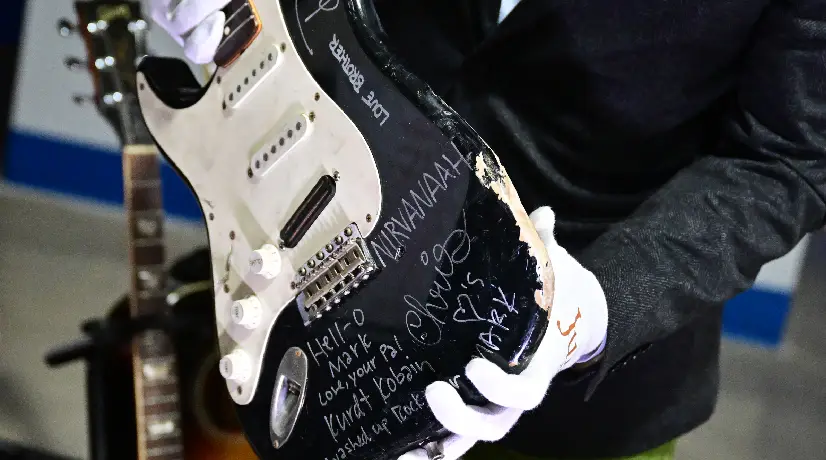 Guitarra de Kurt Cobain será subastada