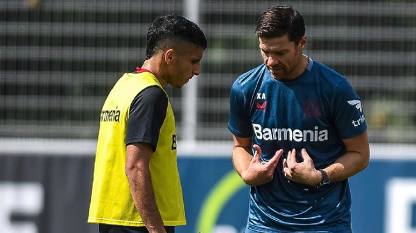 Gustavo Puerta, ilusionado de trabajar con "el 'profe' Xabi Alonso" en el Bayer Leverkusen