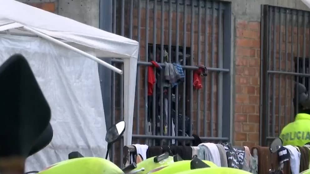 Hacinamiento estaciones de Policía