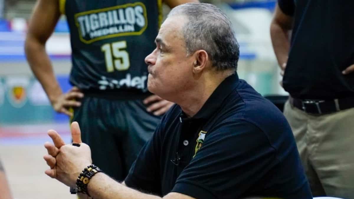 Técnico de baloncesto golpeó a uno de sus jugadores sub-18