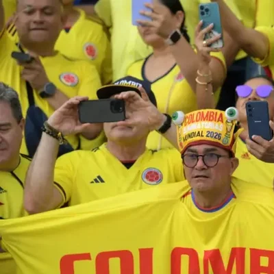 ¡Retumban las montañas! Así se cantó el himno nacional en el juego