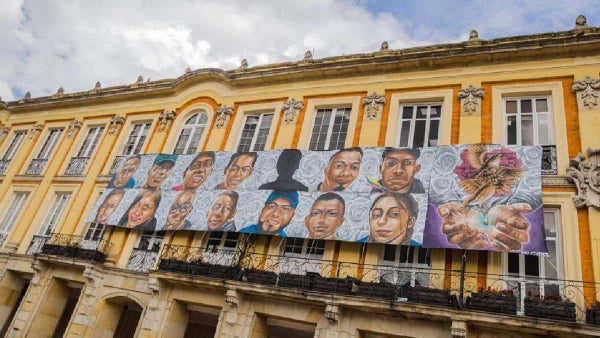 Claudia López y mindefensa pidieron perdón y homenajearon a las víctimas del 9S