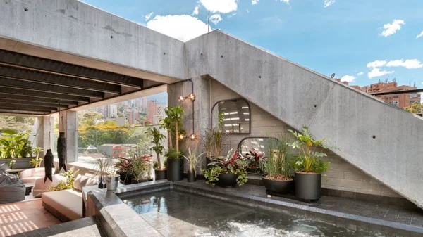 Confirman cierre definitivo de Gotham, hotel investigado por presunto caso de explotación sexual