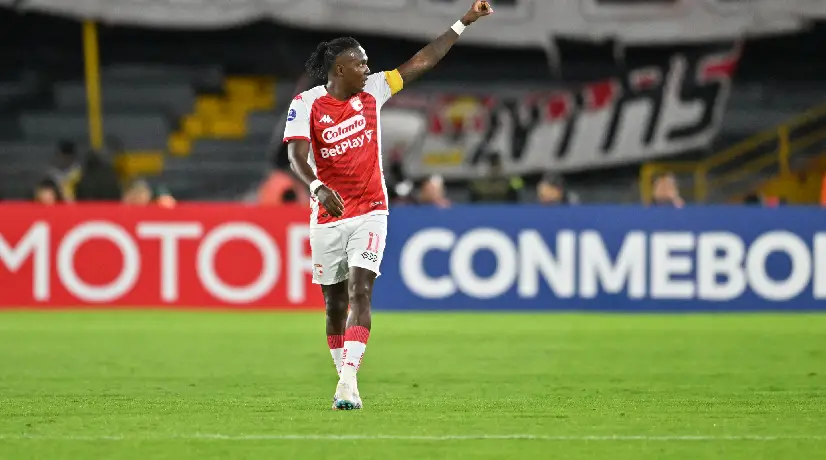 Rodallega marca en Copa Sudamericana