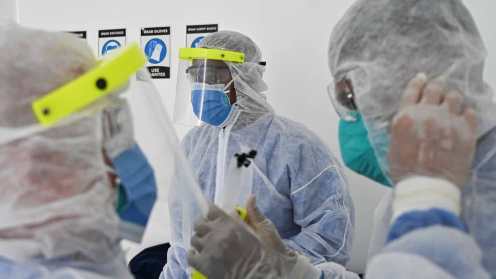 ¿Quién debe dotar los elementos de bioseguridad al personal de salud?: Mintrabajo responde