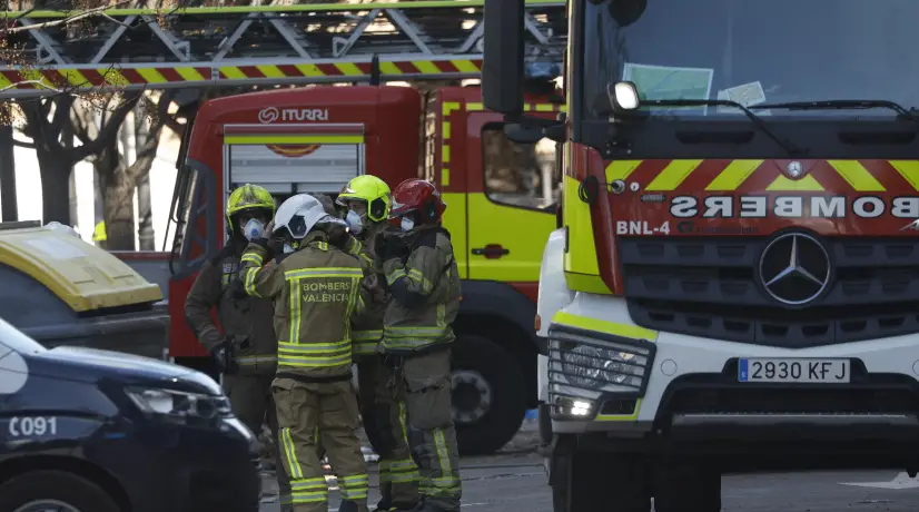 Tres muertos en incendio en edificio de España